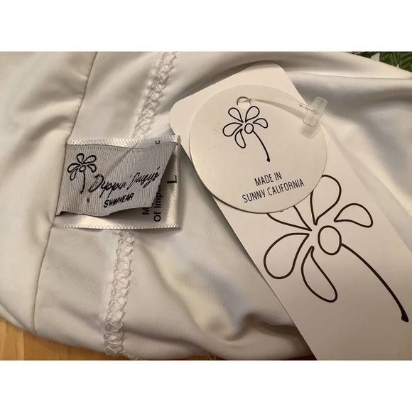 Dippin’ Daisy’s Countess Floral Retro Looking 2 Piece Swimsuit L - Picture 2 of 9